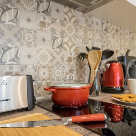 아파트 Modern 2 Bedroom Next To Vitosha Str. 소피아